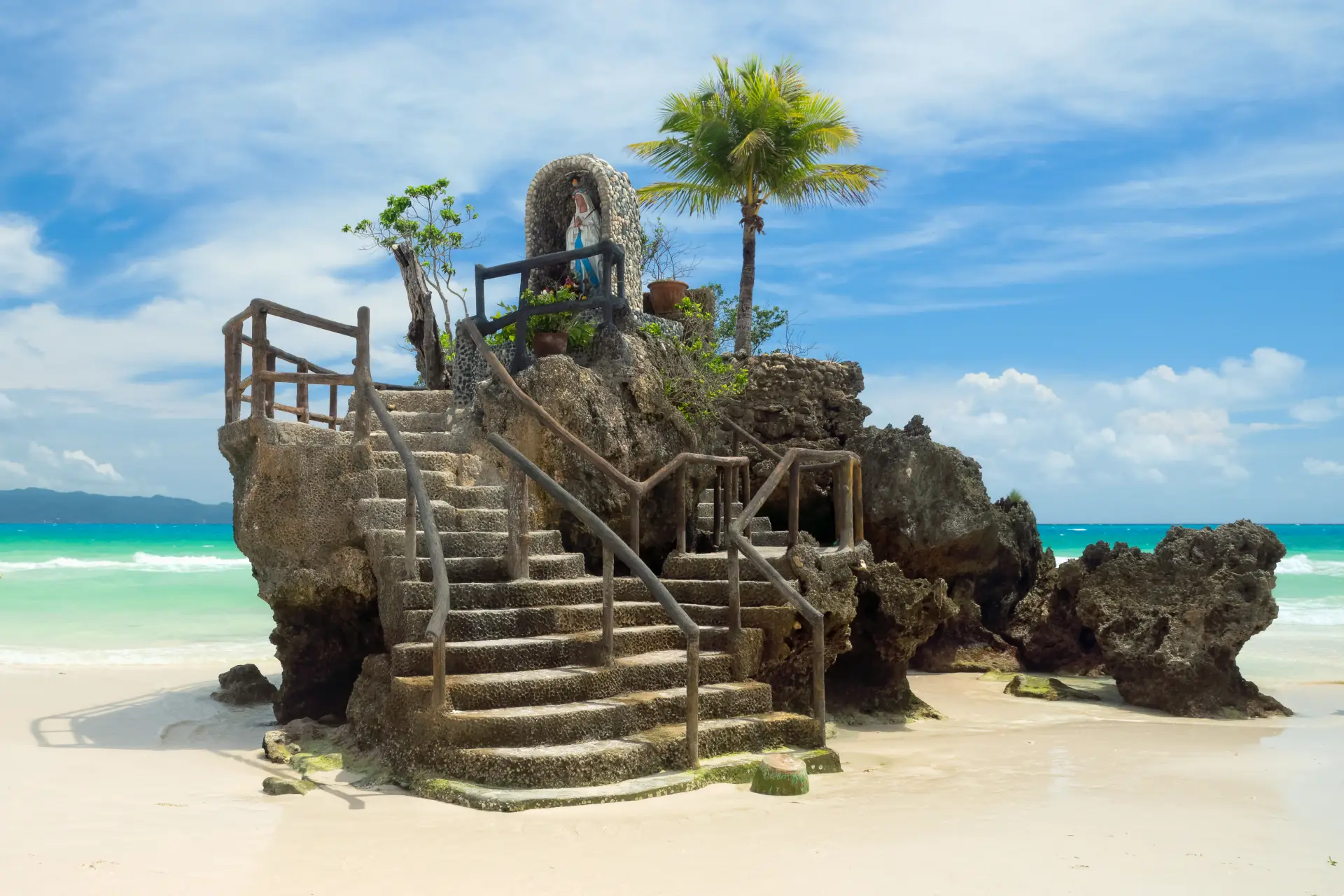 Exploring Willy’s Rock: Boracay’s Iconic Landmark